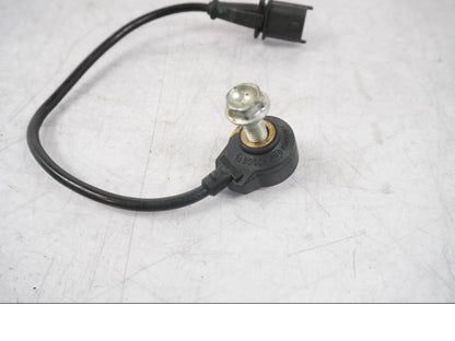 Baksidan på Knacksensor från en Ducati Multistrada 1260 -2020 motorcykel.