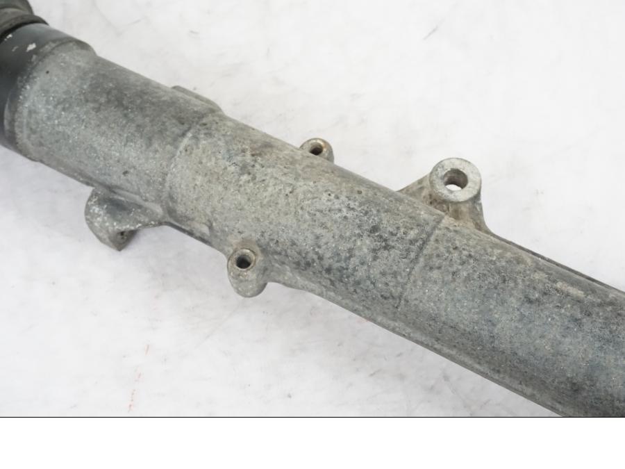 Vänster sida på Gaffelben från en BMW K 1100 LT -1999 motorcykel.