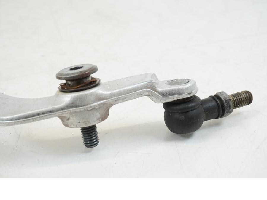 Snett uppifrån på Växelpedal från en Yamaha YZF R6 -1999 motorcykel.