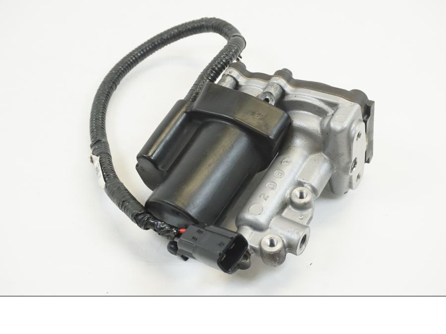 Höger sida på ABS Pump från en Honda CBR 1000 RR -2010 motorcykel.