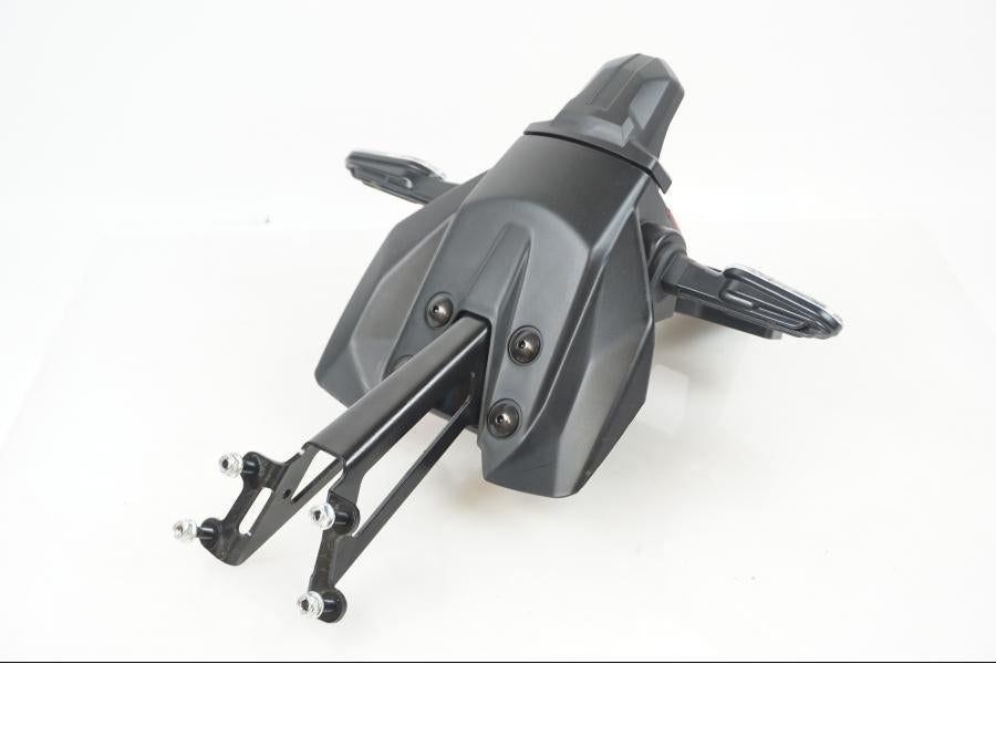 Baksidan på Skylthållare från en Yamaha MT-09 -2016 motorcykel.