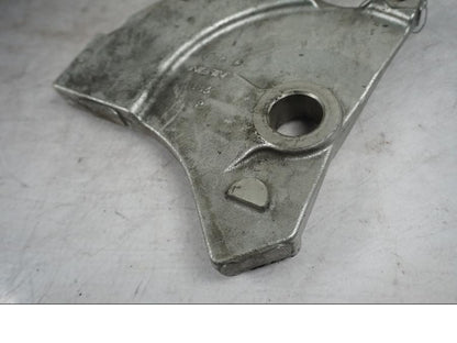 Baksidan på Bromsoksfäste från en Kawasaki Z 1000 -2008 motorcykel.