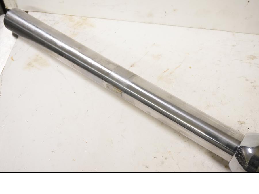 Vänster sida på Gaffelben från en Kawasaki VN 1500 -1994 motorcykel.