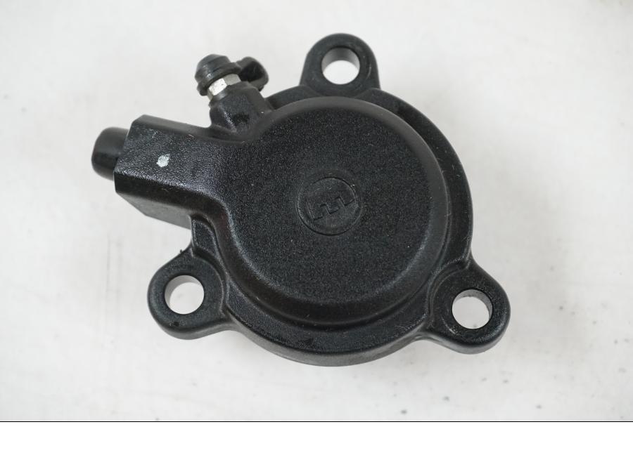 Framsidan på Kopplingslavcylinder från en BMW R 1250 GS -2021 motorcykel.