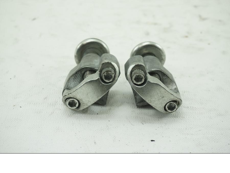 Höger sida på Styrfäste från en H-D Street Glide FLHX -2007 motorcykel.