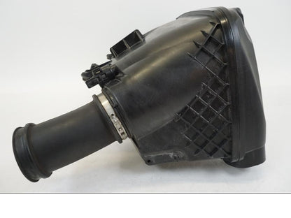 Snett nerifrån på Luftburk från en BMW R 1250 GS -2019 motorcykel.