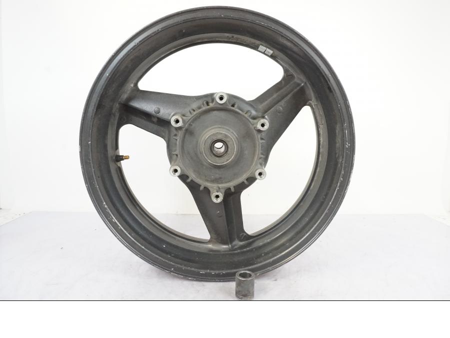 Framsidan på Fälg från en Honda CBR 1000 F -1999 motorcykel.