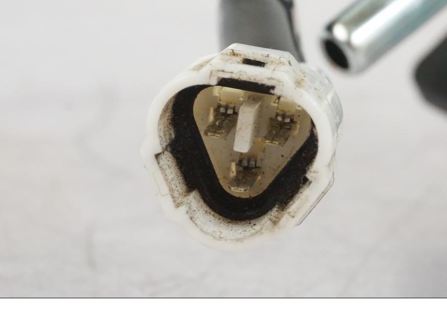 Höger sida på Bensinpump insprut från en Suzuki GSX-S 1000 -2017 motorcykel.