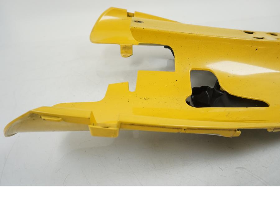 Snett uppifrån på Undertail från en Yamaha YZF 1000 R1 -2006 motorcykel.