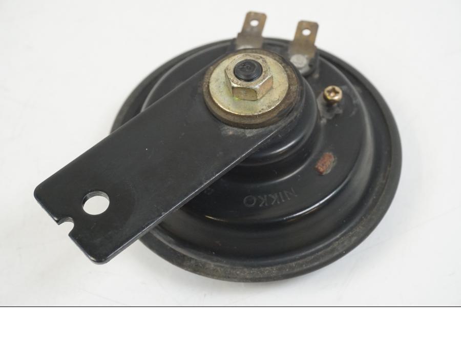 Snett nerifrån på Signalhorn / Tuta från en Yamaha XT 660 X -2005 motorcykel.