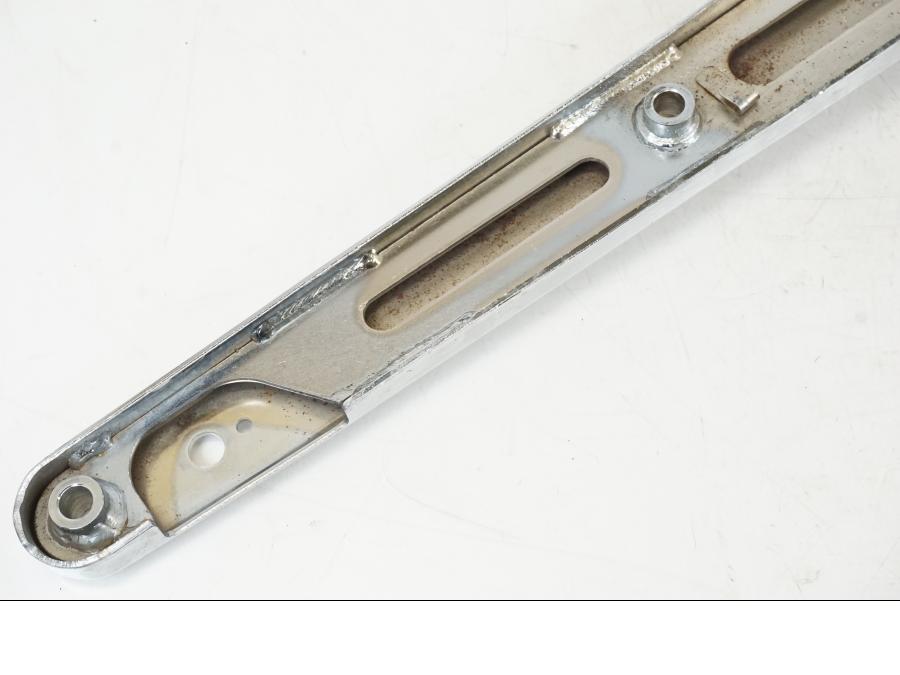 Extrabild2 på Bakskärmstag från en Kawasaki VN 800 -2000 motorcykel.