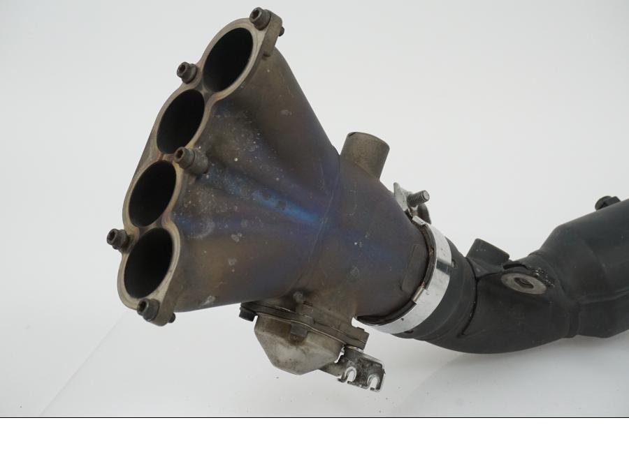 Vänster sida på Grenrör från en Yamaha YZF 1000 R1 -2007 motorcykel.