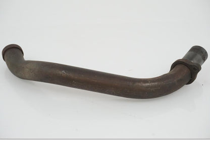 Framsidan på <p>Grenrör höger fram från Honda VFR 750 F 1990.</p>

<p>Är i okej skick finns små repor.</p> motorcykel.