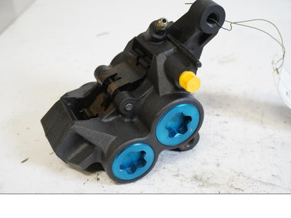 Framsidan på Bromsok från en Yamaha XJR 1300 -2002 motorcykel.