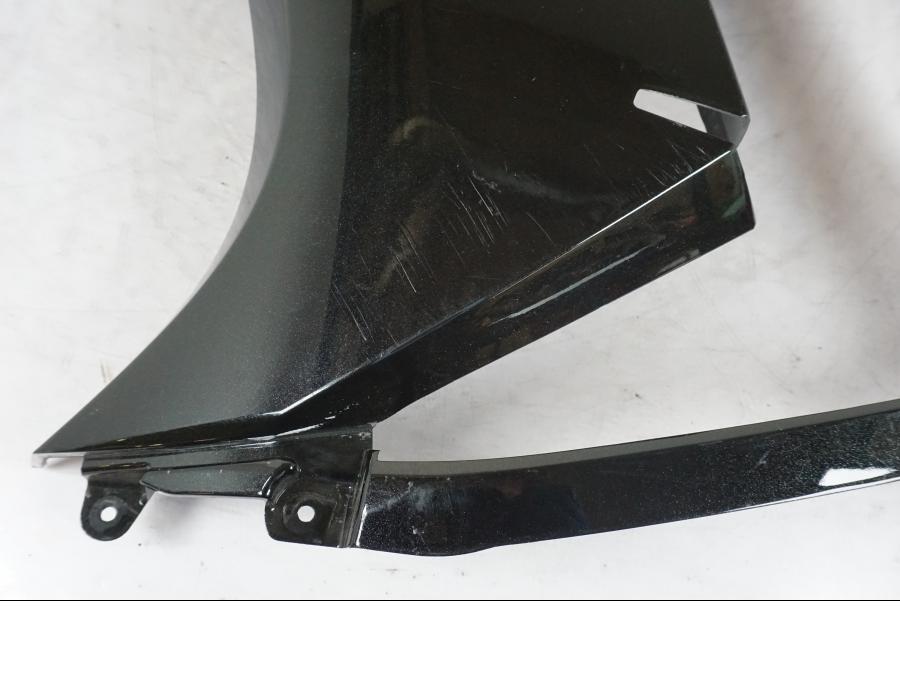 Baksidan på Sidkåpa från en Kawasaki Ninja 650 -2015 motorcykel.