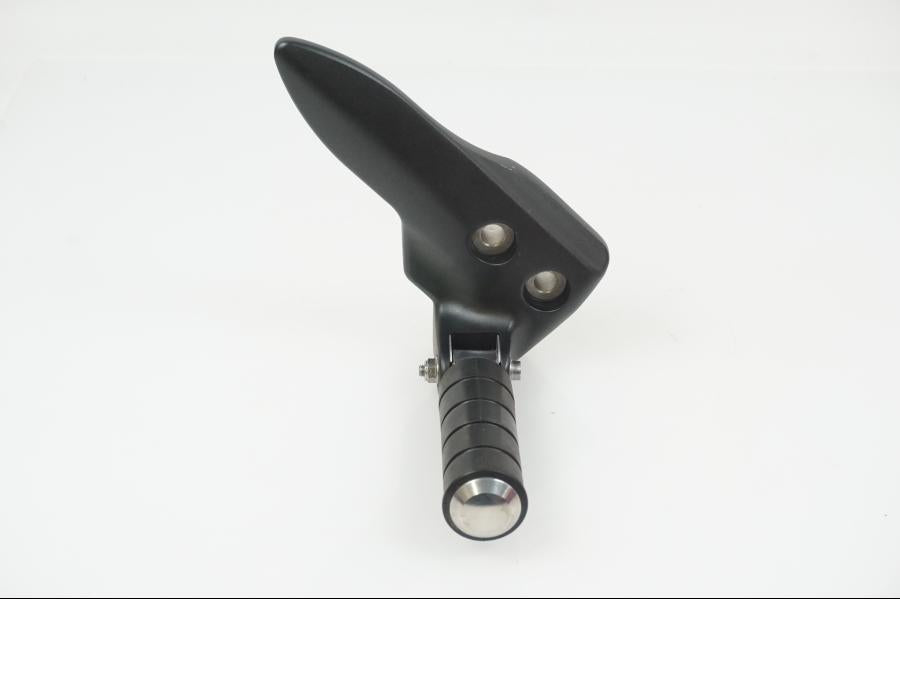 Framsidan på Fotpinne från en Yamaha XV 1900 -2007 motorcykel.