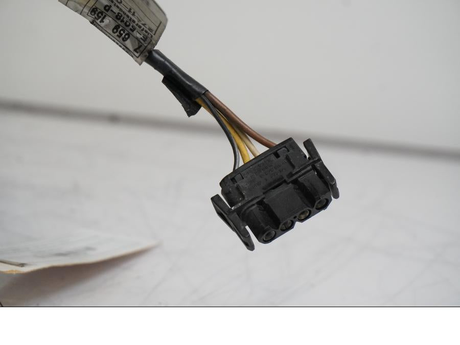 Vänster sida på Strålkastare från en BMW F 650 CS -2003 motorcykel.