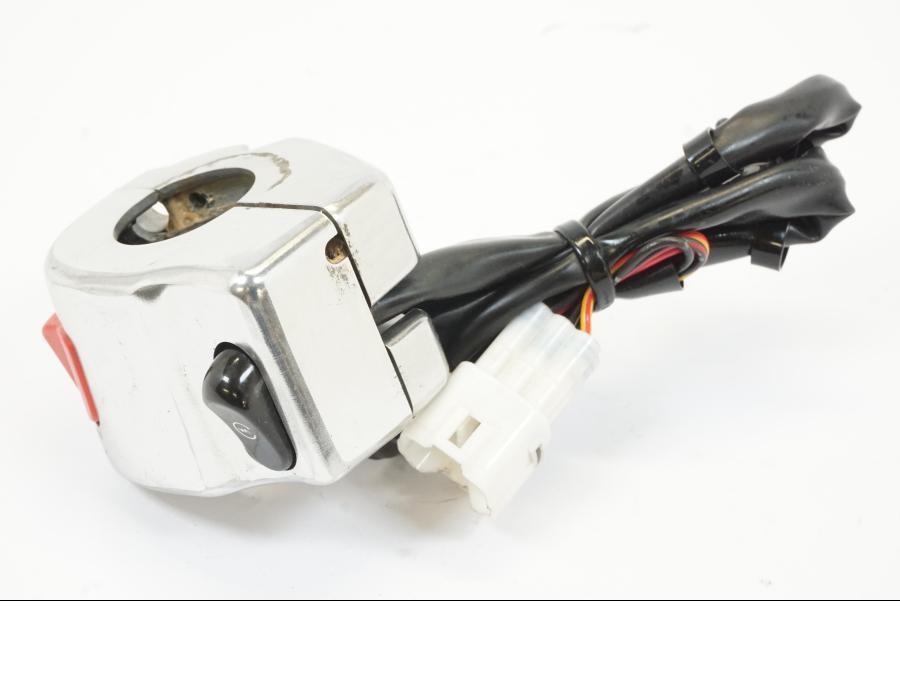 Vänster sida på Styrelreglage från en Kawasaki VN 2000 -2006 motorcykel.