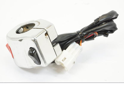 Vänster sida på Styrelreglage från en Kawasaki VN 2000 -2006 motorcykel.