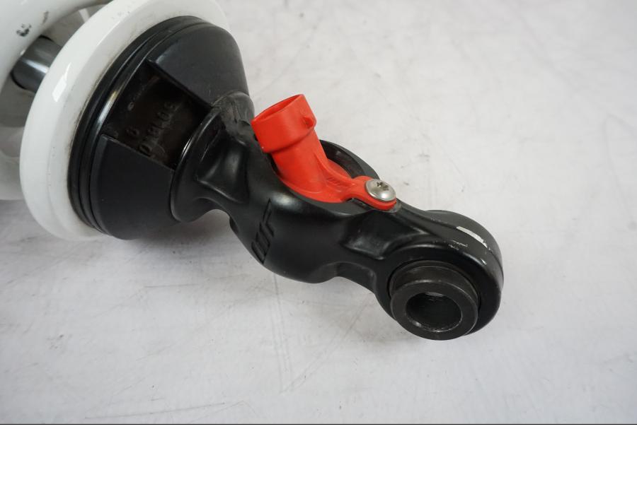 Extrabild1 på Stötdämpare ESA från en KTM 1290 Super Duke -2019 motorcykel.