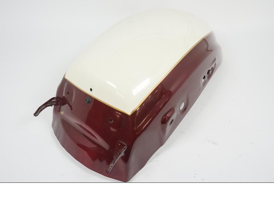 Höger sida på Bakskärm från en Triumph Rocket III -2007 motorcykel.