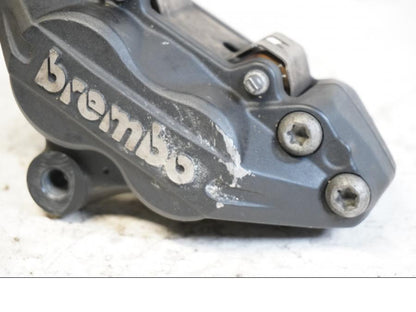 Baksidan på Bromsok från en BMW F 800 ST -2010 motorcykel.