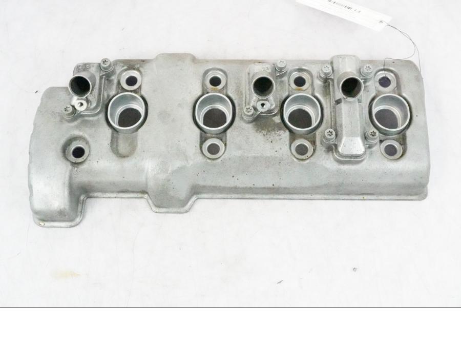 Framsidan på Ventilkåpa från en BMW K 1200 S -2005 motorcykel.