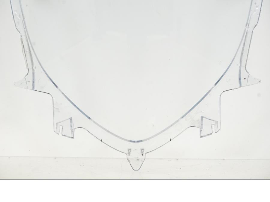 Baksidan på Vindruta från en Yamaha YZF R7 -2022 motorcykel.