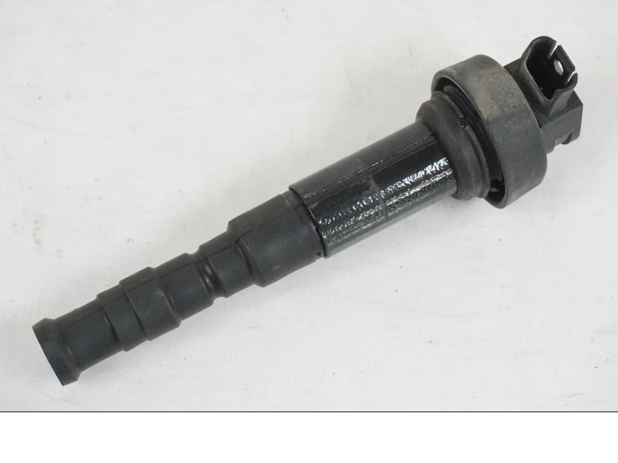 Framsidan på Tändspole från en BMW F 800 GS -2008 motorcykel.