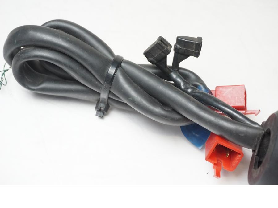 Extrabild4 på Styrelreglage från en Honda CBR 600 -1995 motorcykel.