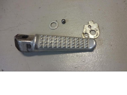 Framsidan på Fotpinne från en Honda NC 750 S -2017 motorcykel.