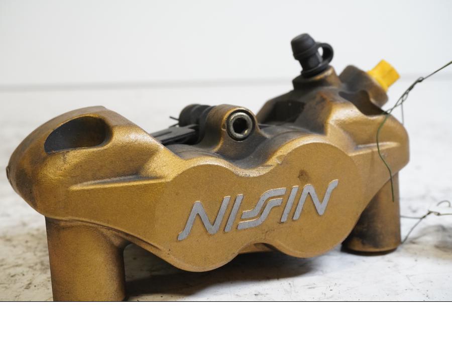 Framsidan på Bromsok från en Triumph Daytona 675 -2007 motorcykel.