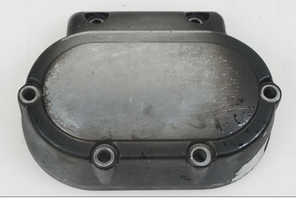 Framsidan på Kopplingskåpa från en H-D Electra Glide FLHT -2005 motorcykel.