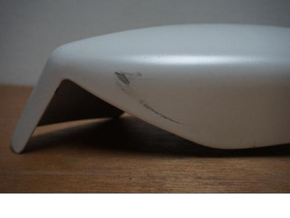 Framsidan på Sidopanel från en Suzuki M 1800 -2007 motorcykel.