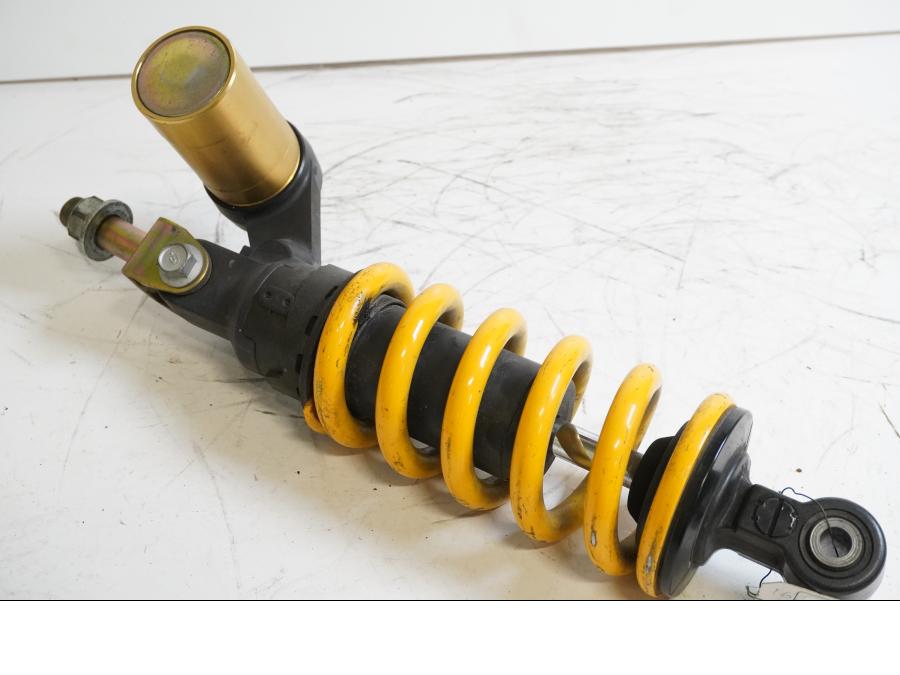 Framsidan på Stötdämpare från en Honda CBR 900 RR -2002 motorcykel.