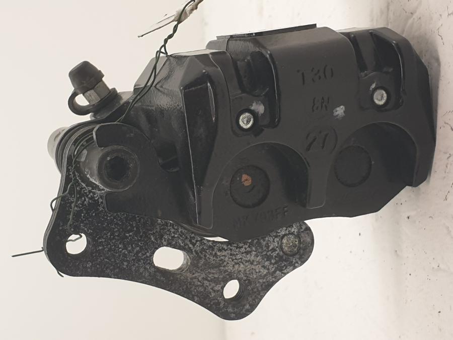 Vänster sida på Bromsok från en Kawasaki Z 125 -2019 motorcykel.