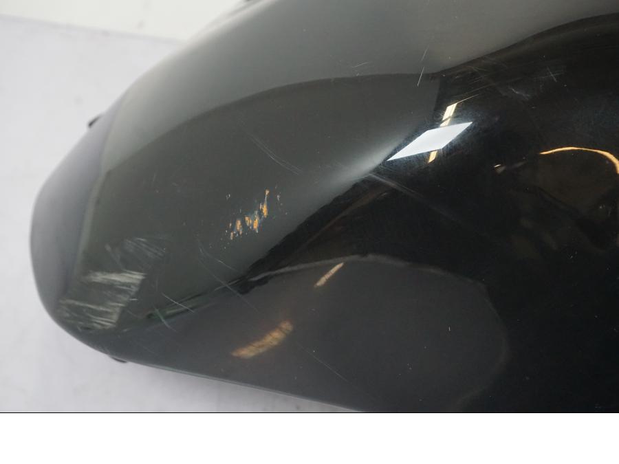 Extrabild4 på Bensintank från en Kawasaki ZZ-R 1400 -2009 motorcykel.