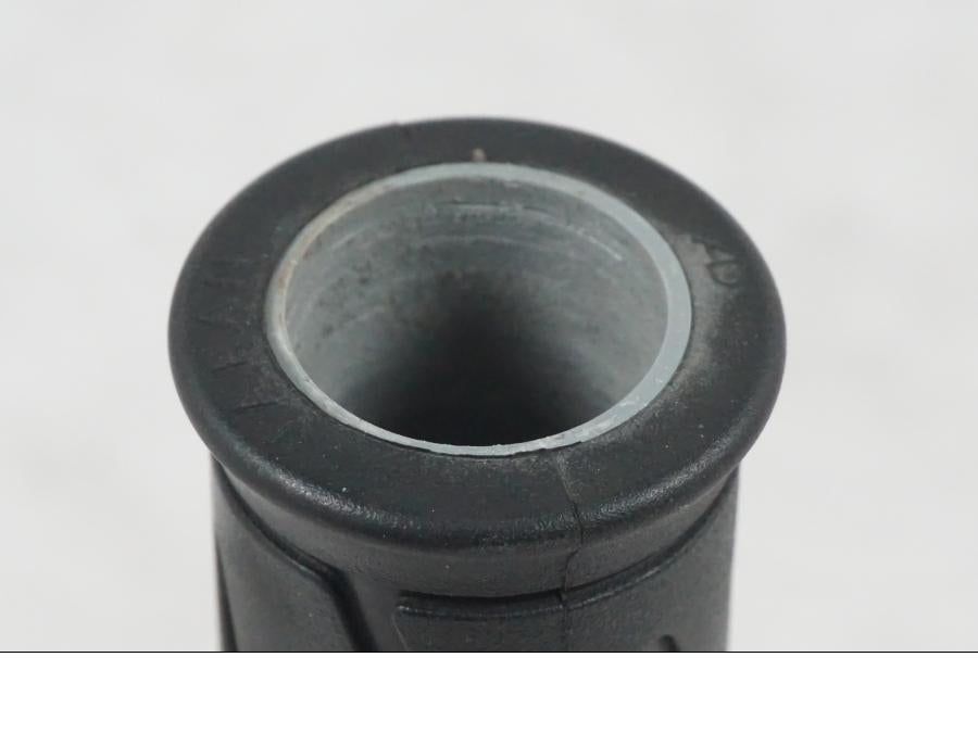 Baksidan på Gasrulle från en Kawasaki ER-6N ABS -2010 motorcykel.