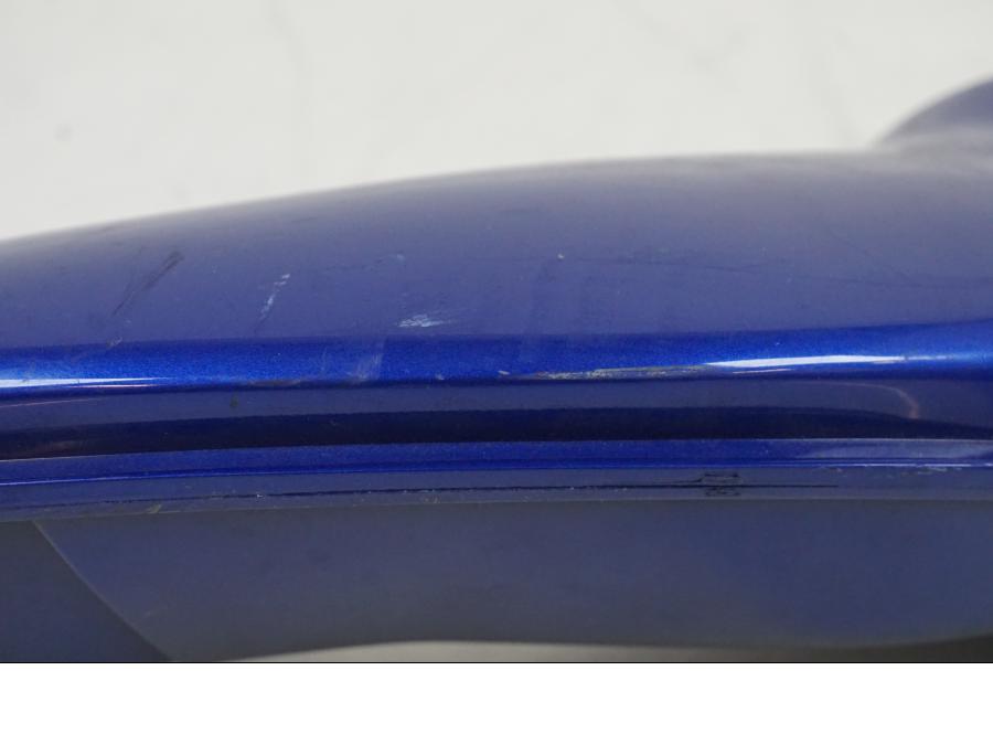 Vänster sida på Luftburksnorkel från en Yamaha YZF 1000 R1 -2007 motorcykel.