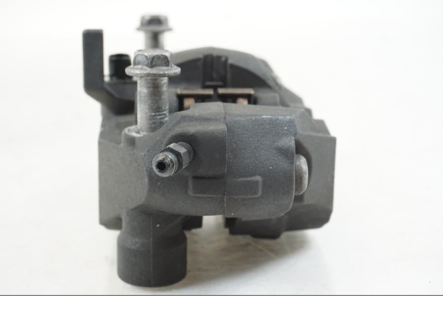 Snett uppifrån på Bromsok från en Suzuki GSX-R 750 -2008 motorcykel.