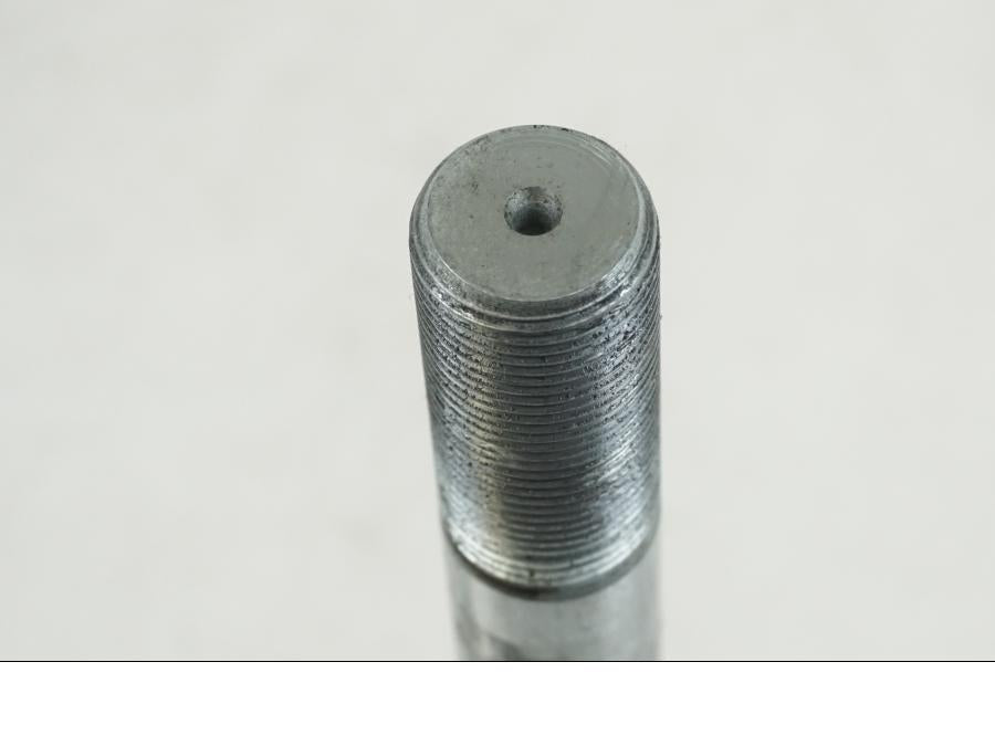 Snett uppifrån på Axel från en Kawasaki ER-6F -2016 motorcykel.