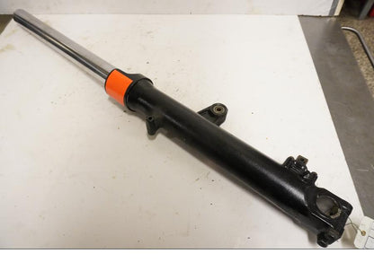 Framsidan på Gaffelben från en Honda ST 1100 -1998 motorcykel.