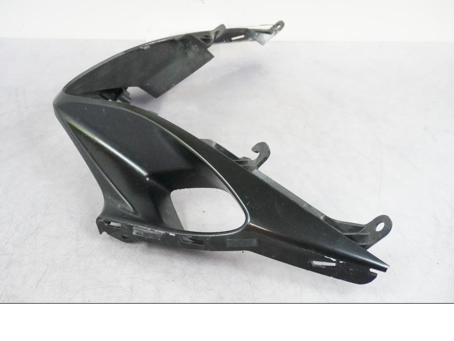 Baksidan på Luftintag från en Suzuki GSX-R 1000 -2008 motorcykel.