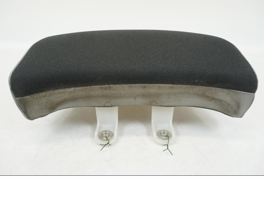 Snett nerifrån på Sadel från en Yamaha XT 1200 A -2010 motorcykel.