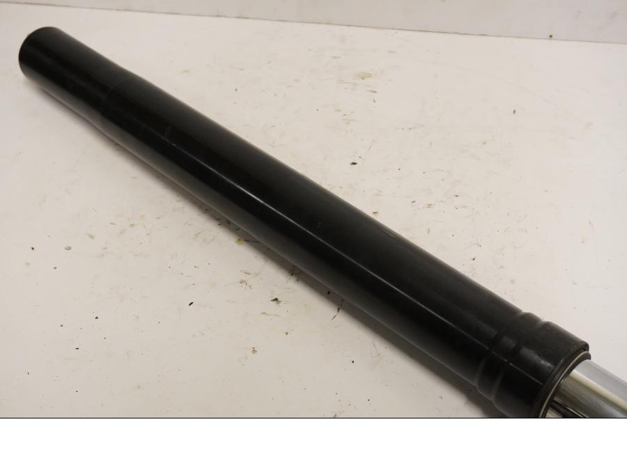 Vänster sida på Gaffelben från en KTM RC8 -2008 motorcykel.