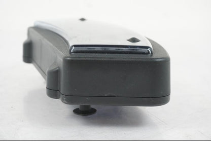 Snett nerifrån på Instrumentpanel från en Kawasaki ER-6F -2010 motorcykel.