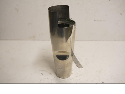 Framsidan på Gaffelbendekor från en Suzuki VL 800 -2004 motorcykel.