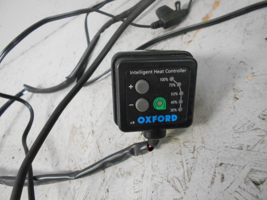 Baksidan på Handtag från en Suzuki VZ 1600 -2004 motorcykel.