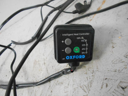 Baksidan på Handtag från en Suzuki VZ 1600 -2004 motorcykel.