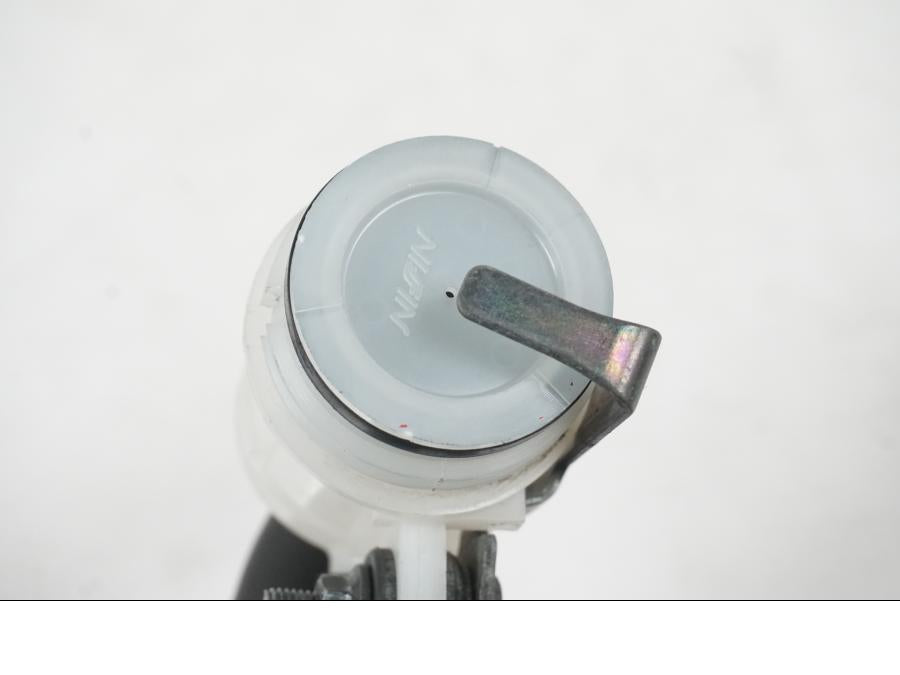 Vänster sida på Bromsvätskebehållare från en Yamaha MT-07 -2019 motorcykel.